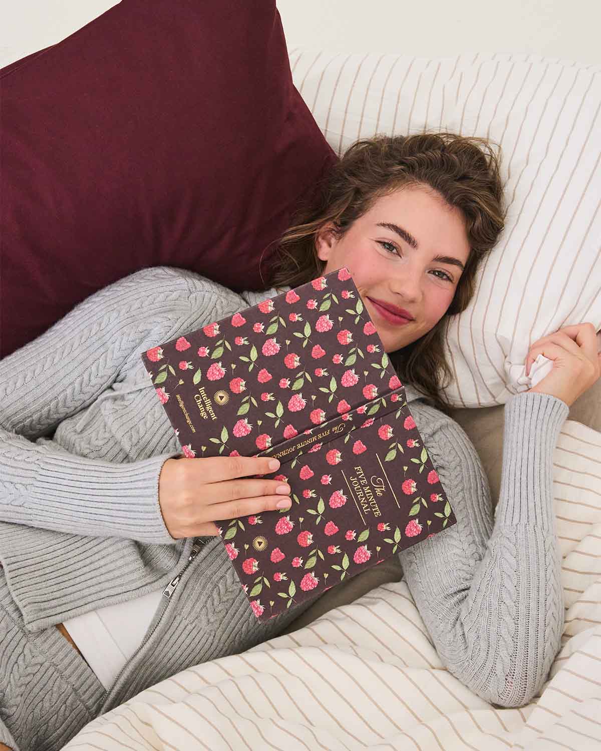 Intelligent Change - The Five Minute Journal Mocha Raspberry | Exclusive Print